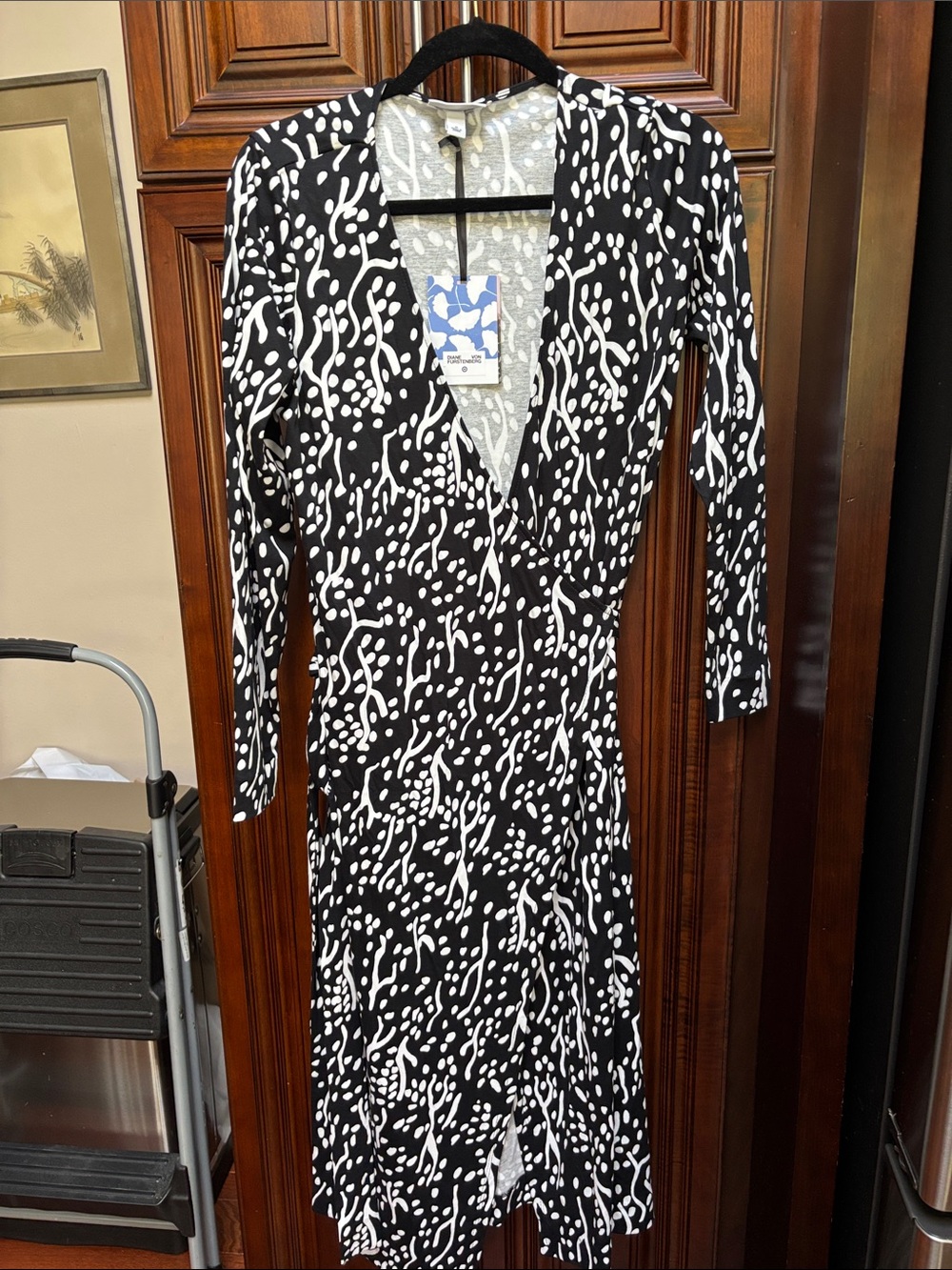 Diane Von Furstenberg Black and White Long Sleeve Wrap Dress